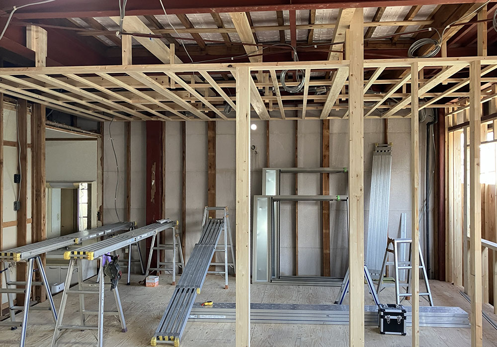 吹き抜けのあるリビングで快適に過ごせる住宅